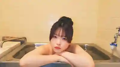 FTHTD-193 村裡唯一的年輕女孩 村民硬了就要幫他們擼出來的古老村規 讓她淪為了全村大叔的洩慾工具 ~ 青坂葵的劇照9