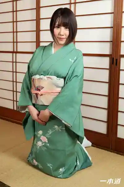 1PON-050621_001 溫泉美人若女將的銷魂款待 ~ 白杞りり的劇照17