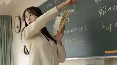STSK-243 想讓身材火辣的班主任懷孕 女教師種付生插 4名老師被徹底玩壞 ~ 松本明日香 野宮杏 淺海奈美 胡桃多惠的劇照9