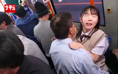 NHDTC-246 滿員巴士對臉慢速中出羞恥興奮 巨尻JK幫你打飛機 ~ 野宮杏 花守夏歩 糸井瑠花的劇照14