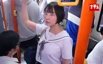 NHDTC-246 滿員巴士對臉慢速中出羞恥興奮 巨尻JK幫你打飛機 ~ 野宮杏 花守夏歩 糸井瑠花的劇照9