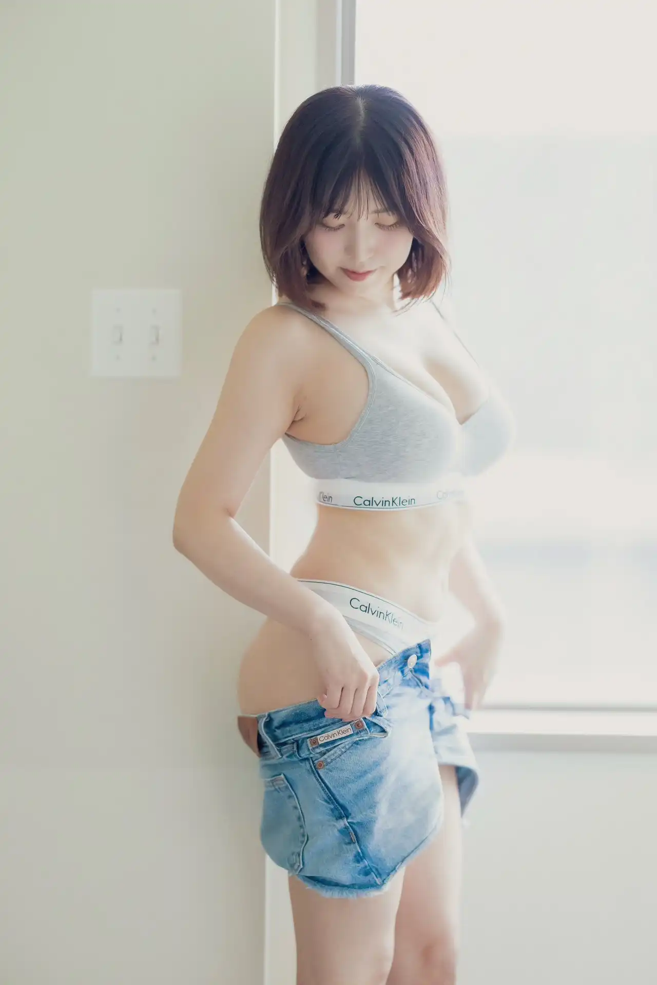 里美百音第31張寫真