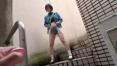 CEMD-889 耻辱，凌辱，下邊塞著跳蛋的繁華街約會！44 ~ 糸井瑠花的劇照17