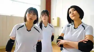 RLMP-013 達成。人妻肉奴排球隊 連續中出大汗淋漓淫液橫流的受孕合宿 ~ 推川悠裡 九井珠奈緒 夢實流華的劇照15