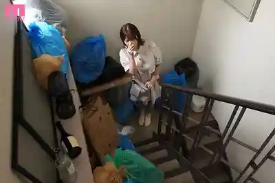 MNGS-077 被垃圾屋裡的惡臭繼父…憋到爆的變態肉棒不拔出連續中出強暴 懷上我的種之前絕不放你走的監禁家族計劃 ~ 美園和花的劇照17