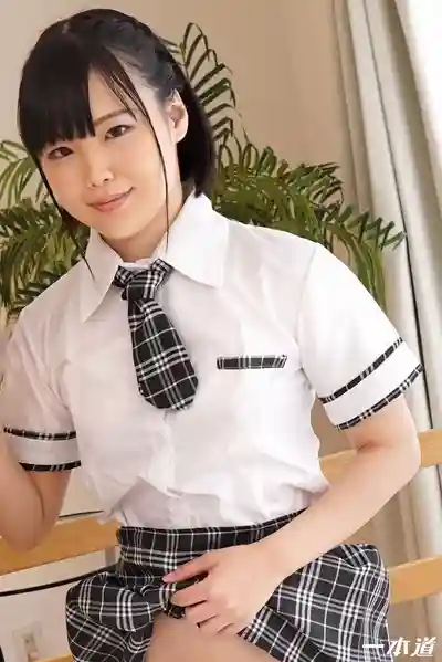 1PON-051220_001 極致款待 ~用超強吸力口活伺候男人的騷女們~ ~ 櫻木梨乃 美波遊彩 夏目なな 白杞りり的劇照15