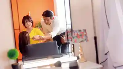 MKMP-752 美容師NTR 末班車前的3小時…實習美容師女友每晚打烊後都被店長的肉棒幹到浪叫不止 ~ 沙月恵奈的劇照15
