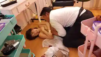 MKMP-752 美容師NTR 末班車前的3小時…實習美容師女友每晚打烊後都被店長的肉棒幹到浪叫不止 ~ 沙月恵奈的劇照13