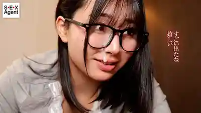 AGAV-174 眼鏡顏射物語 渴望被侵犯的悶騷人妻 ~ 紫月由香里的劇照8