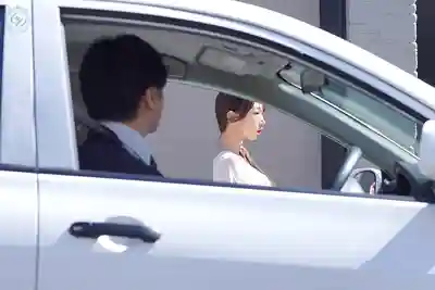 DLDSS-550 和跑業務路上總能遇見的人妻 在上班時間走向不倫 ~ 與田鈴的劇照10