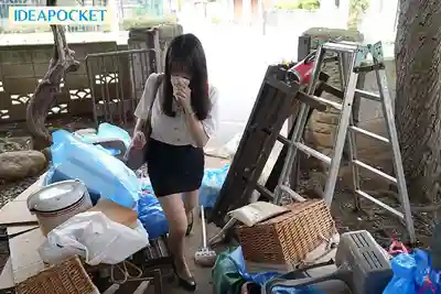 IPZZ-966 家訪遭遇垃圾屋大叔 潔癖女教師被下媚藥幹到連續高潮 ~ 辻美衣奈的劇照15