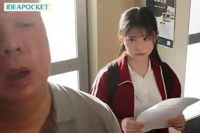 IPZZ-945 社團合宿竟和猥瑣大叔相部屋…可愛小隻馬美少女被巨漢顧問肉彈騎壓幹到快感墮落 ~ 山田鈴奈的劇照15