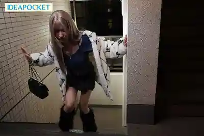 IPZZ-937 好心收留醉倒門口的辣妹 她的報恩中出騎乘位爽到翻車 暴走辣妹把我榨了12發從夜幹到天亮 ~ 櫻空桃的劇照15