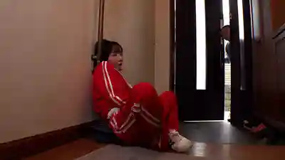 GEBB-061 被塗上媚藥的女子校生慌忙沖洗小穴卻為時已晚…無奈強制發情的劇照7