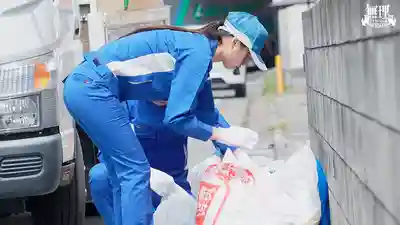 MURIKURI-018 垃圾回收站的清楚系女員工被體液弄得濕答答 墮落成可反覆使用的性處理環保便器的劇照14