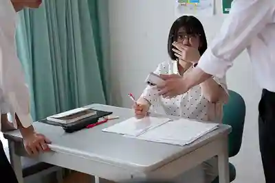 SKTH-008 顔面狂吻 舌頭太敏感了被親一下就高潮的女教師 ~ 九井珠奈緒的劇照10