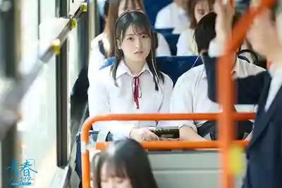 SODAH-001 你的心滋潤著我。揮汗的坡道，私隱的巴士。說想和我一起回家的你，我卻想用雙手把你抱得更緊 ~ 中森七海的劇照13