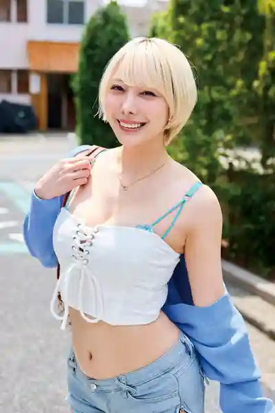 MKMP-760 貧困者收容所慰安訪問 目睹殘酷生活後把住戶的屁眼舔到發皺 全盤接受的舔肛性交 ~ 彌生美月的劇照17