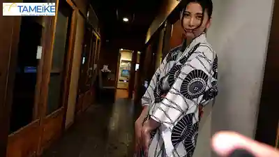 MFYD-201 悶騷極品淫妻的溫泉調教之旅 喚醒她骨子裡的抖M本性 ~ 三枝玲的劇照6