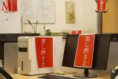 MVSD-708 高貴美人妻慘遭臭屌強制深喉輪姦 喉嚨深處被徹底蹂躪 嗚咽…喉嚨鼓包…乾嘔…社長夫人被監禁在小黑屋淪為醜惡男人們的喉奧肉便器 ~ 深雪詩織的劇照16