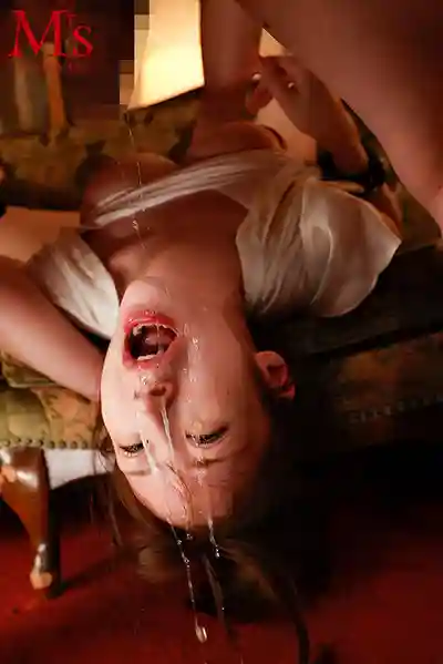 MVSH-007 喉犯喉姦 美顏被糊到面目全非的狂氣精飲強制深喉 ~ 葉月渚的劇照2