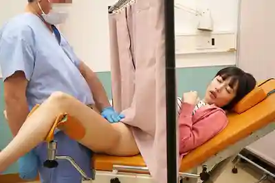 KAM-284 婦產科超淫診察06 無良色醫把前來體檢的美人妻下體翻來覆去玩弄不停 ~ 美咲佳奈的劇照5