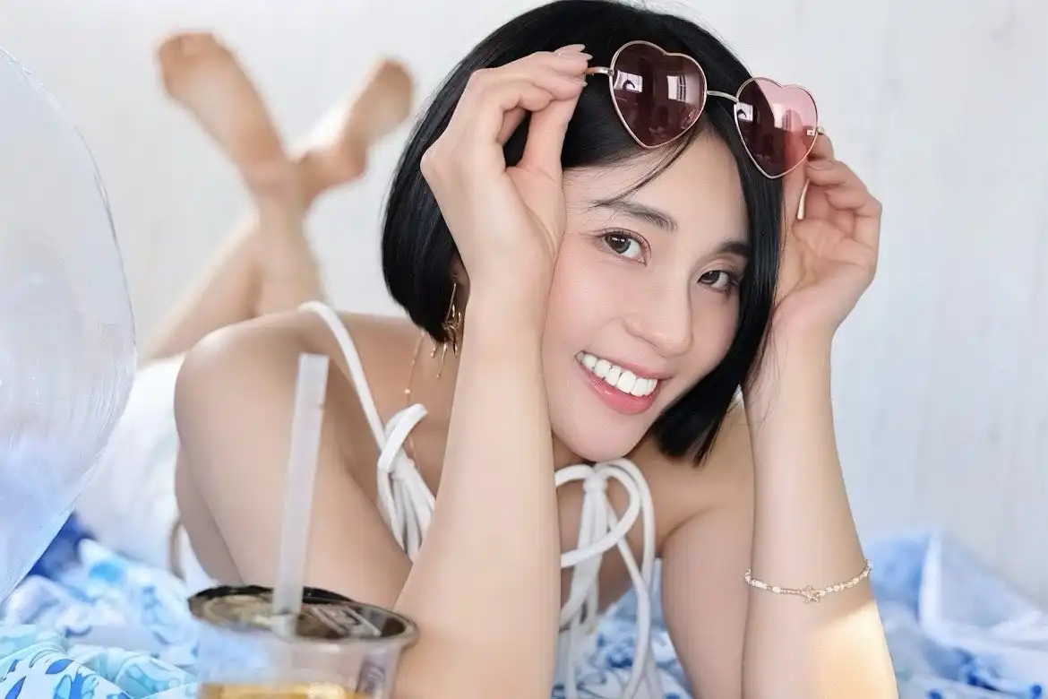 篠原天音第49張寫真