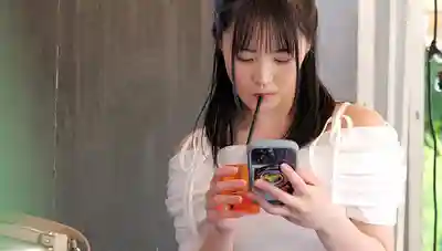 GSUMK-005 睡姦 ~ 若月萌亞的劇照18