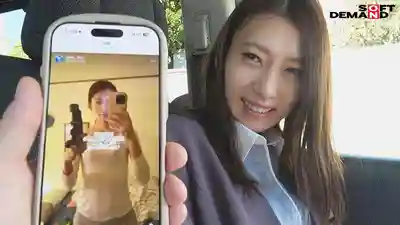 SDNM-554 SNS總粉絲4萬人的公務員 市役所上班的37歲人妻被深喉幹到浪叫 AV出道的劇照7