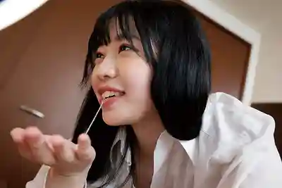 NACT-201 穿上男友襯衫被他的氣味撩到發情 超可愛女友初次留宿整夜甜蜜求歡的濃密性愛 ~ 淺海奈美的劇照5