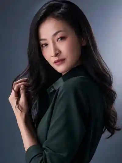 張雅捷封面照片寫真