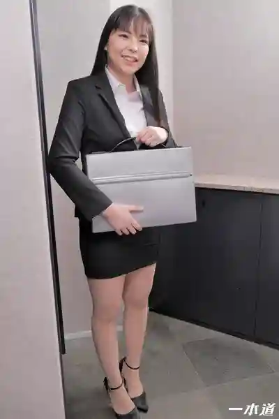 1PON-052622_001 把穿求職套裝的青澀嫩妹狠狠幹了 ~ 姫乃操的劇照12