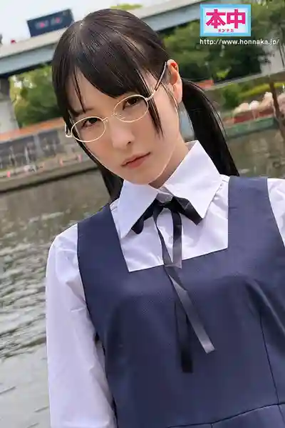 HMN-921 老師我已經不是小孩子了 當年因師生關係拒絕了瘋狂暗戀我的女生 多年後的再次告白 在酒店中出到天亮 ~ 香水純的劇照12