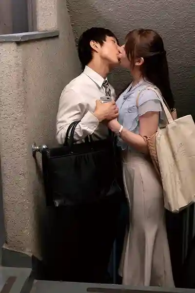 MKMP-762 約炮的週末 睡得遲起得早 從週五下班到週六 用盡20代體力與性慾 累計中出10發 ~ 尾崎惠梨香的劇照16