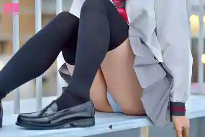 MIZD-547 J系美少女內褲勒進蜜縫的無自覺走光 看著就想爆射 Vol.2 ~ 石川澪 五日市芽依 小野六花 水野朝陽 松本一香 仓本菫 宮下玲奈 迹美珠里 等46人的劇照5