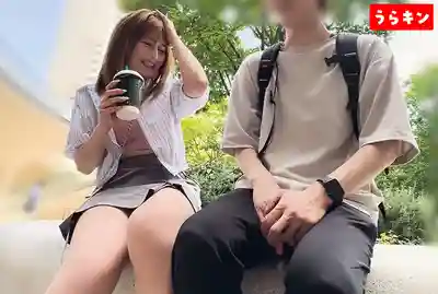 URKN-006 超騷3美女大量榨精SP! 淫亂騷體美女慾求不滿還要追加! 連續高潮11發射精超4小時收錄 約砲&濃厚POV影像集006 ~ 都月楓 优梨舞奈 片寄秋華的劇照11