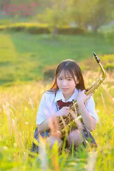 CAWB-054 青澀之春 音樂是夢想 Sex與Sax 149cm kawaii*史上最素樸的音樂少女 迷你身材Premium AV出道的劇照1